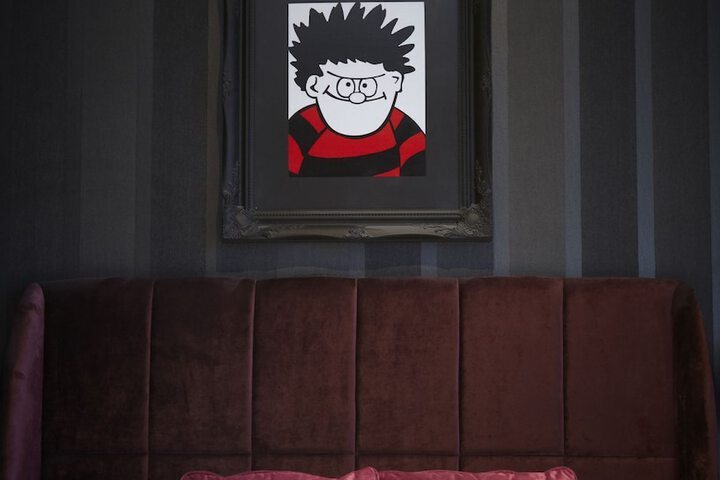 Room 27 of 90