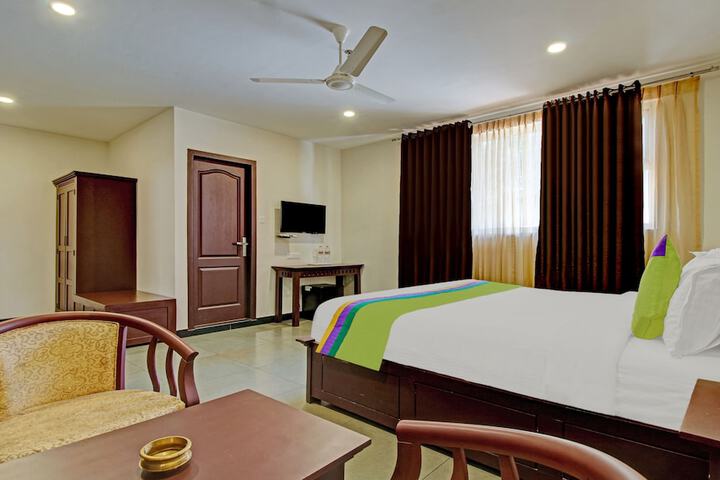 Room 17 of 46