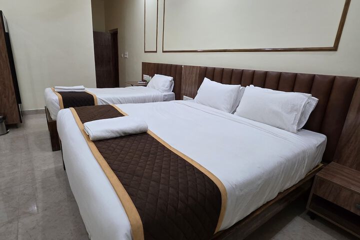 Room 4 of 23