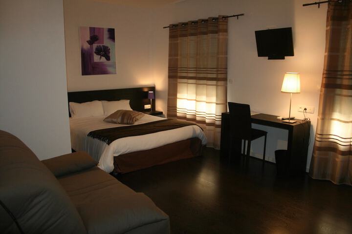 Room 5 of 52