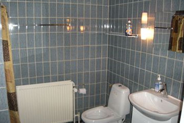 Room 2 of 27