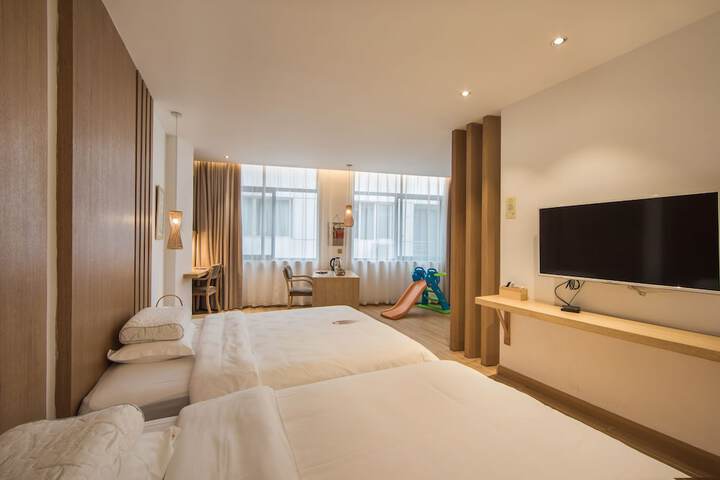 Room 11 of 149