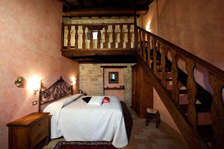 Room 4 of 46