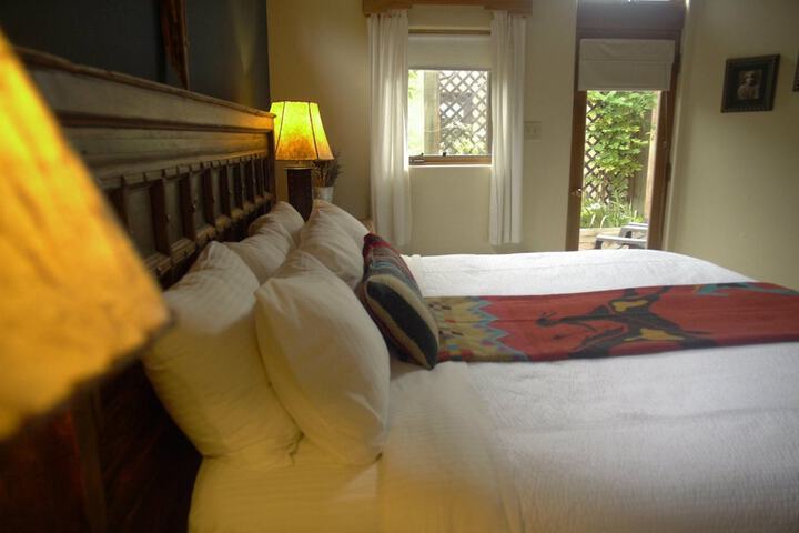 Room 10 of 93