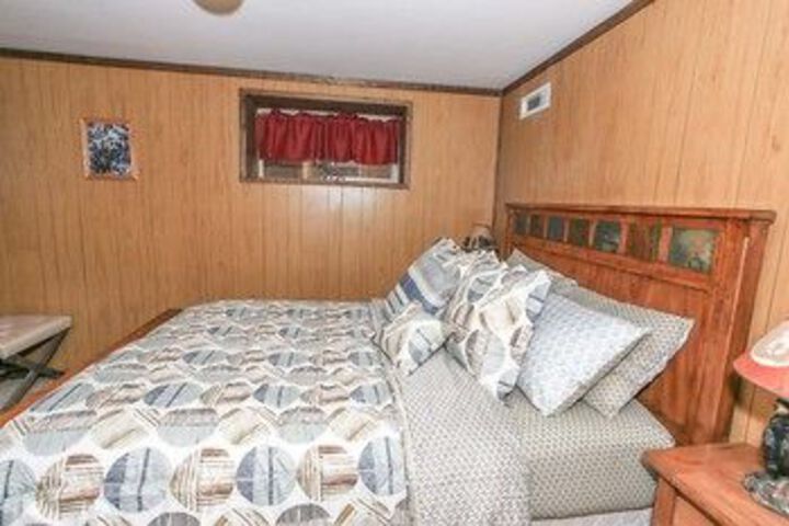 Room 21 of 62