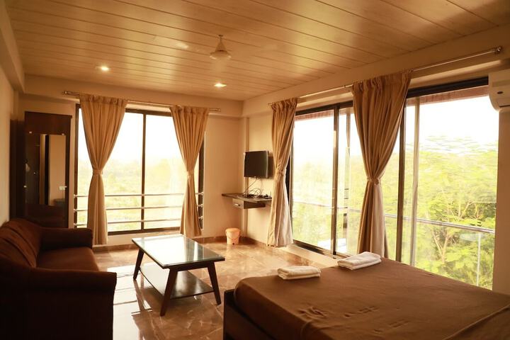 Room 15 of 62