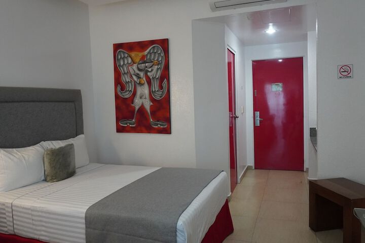 Room 6 of 46