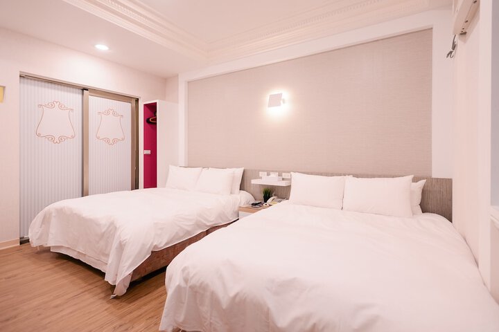 Room 49 of 97