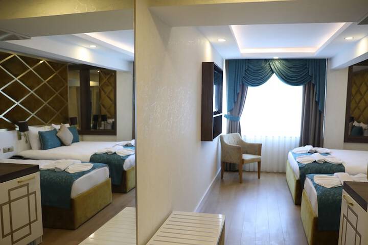 Room 20 of 76