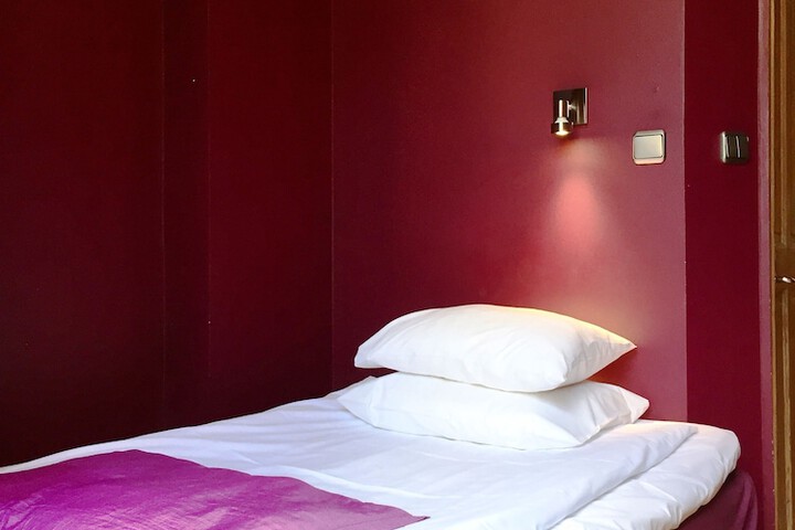 Room 11 of 66