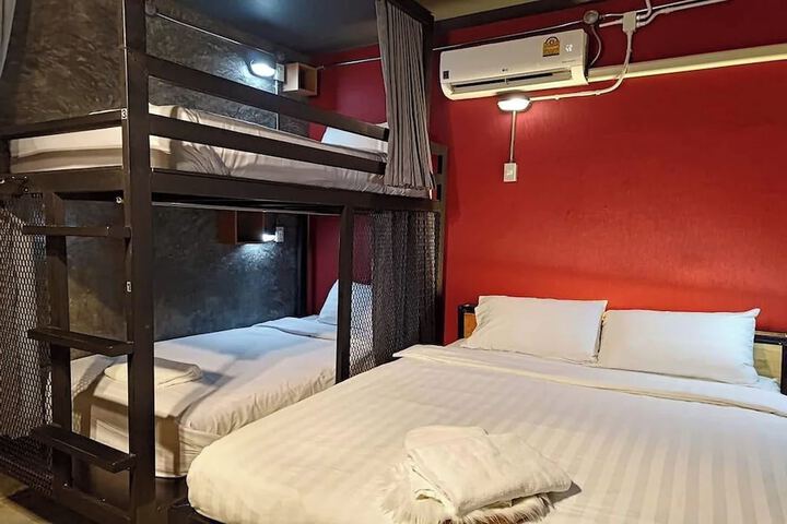 Room 13 of 67