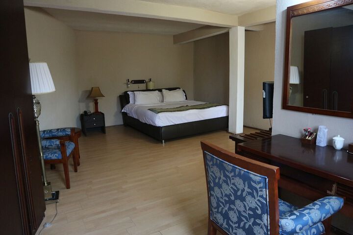 Room 17 of 54