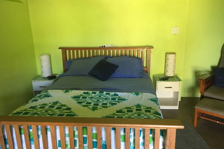 Room 2 of 20