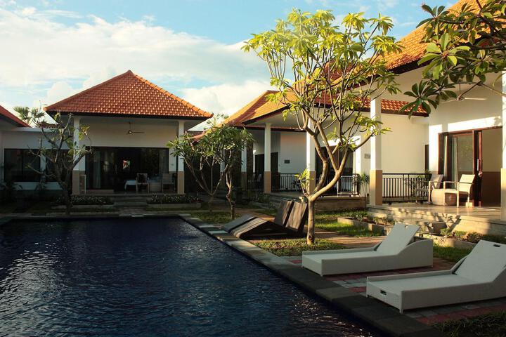 Pool 15 of 24