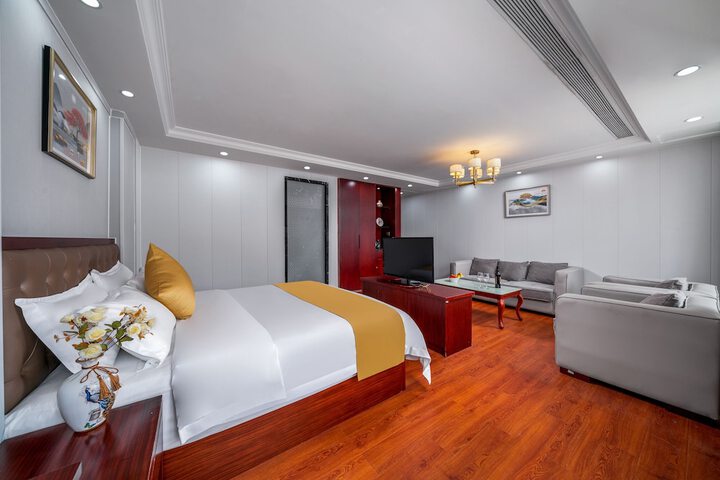 Room 22 of 70