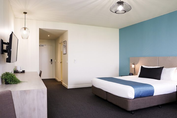 Room 2 of 14