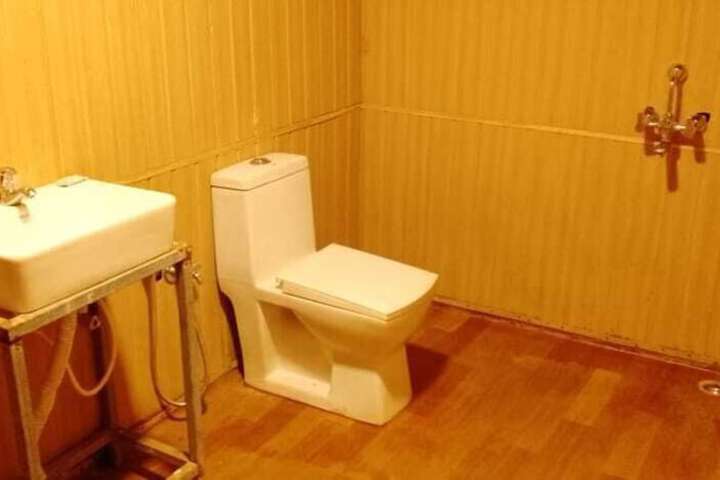 Room 34 of 53