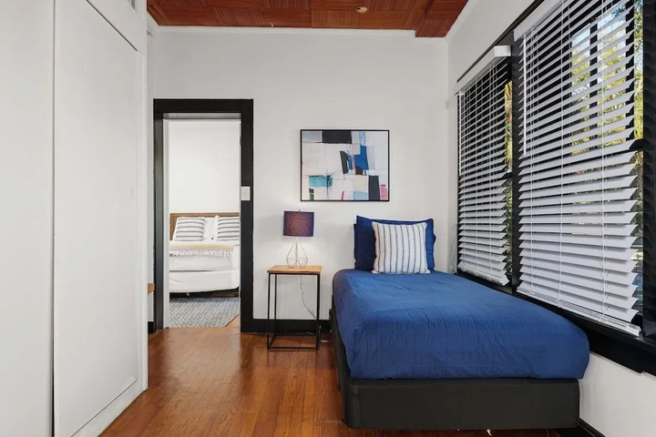 Room 2 of 15