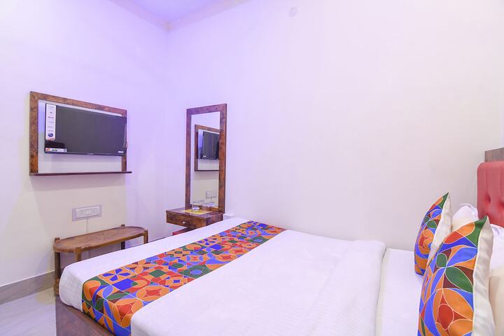 Room 17 of 21