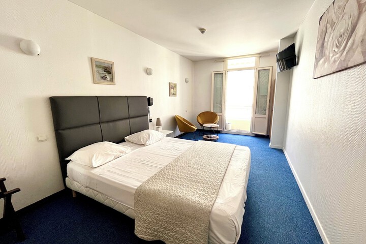 Room 19 of 80