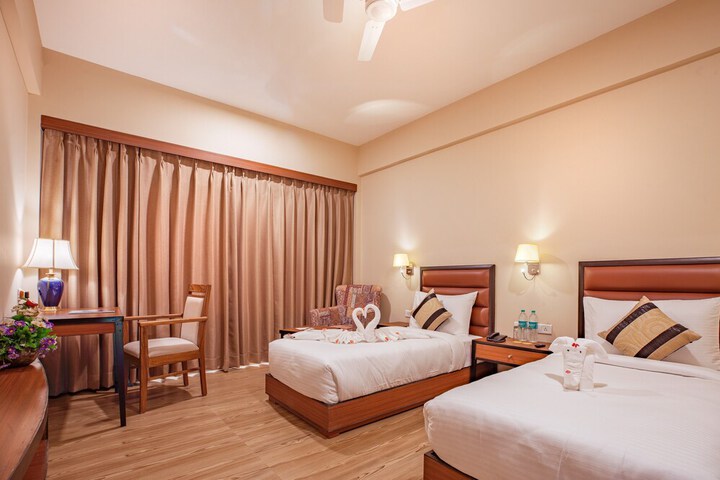 Room 2 of 20