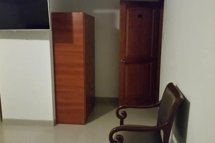 Room 15 of 35