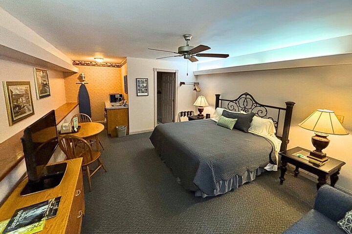 Room 22 of 45