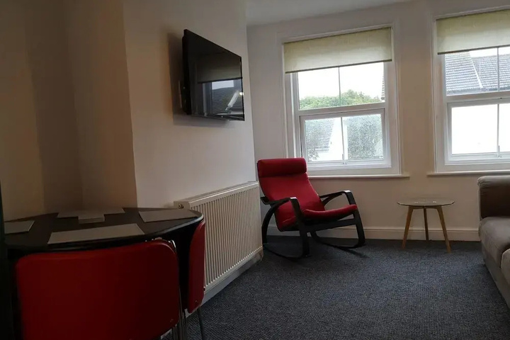 Room 3 of 18