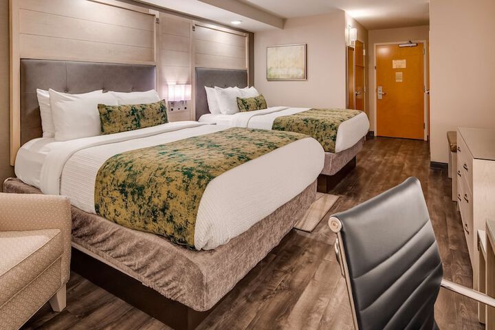 Room 4 of 27