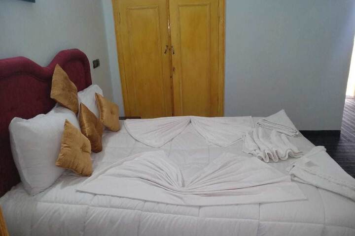 Room 17 of 19