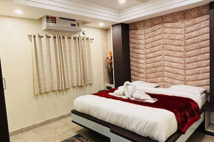 Room 10 of 21