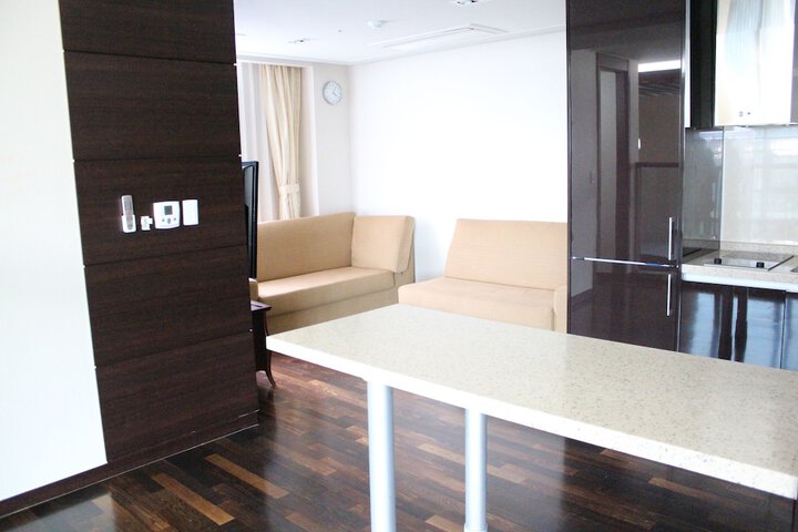 Room 47 of 119