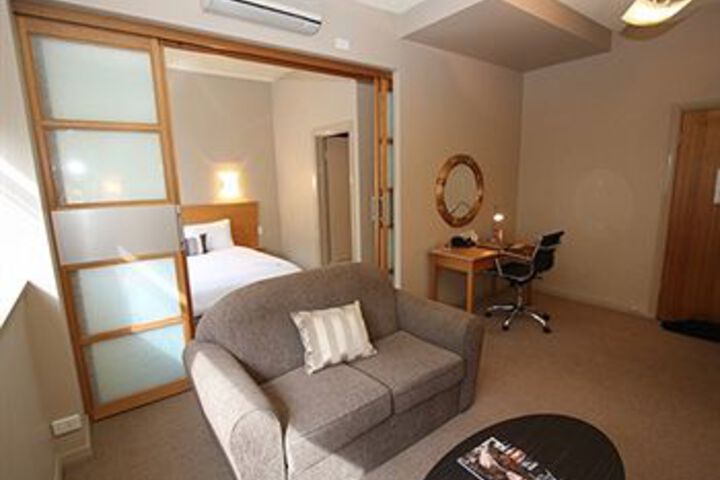 Room 8 of 39