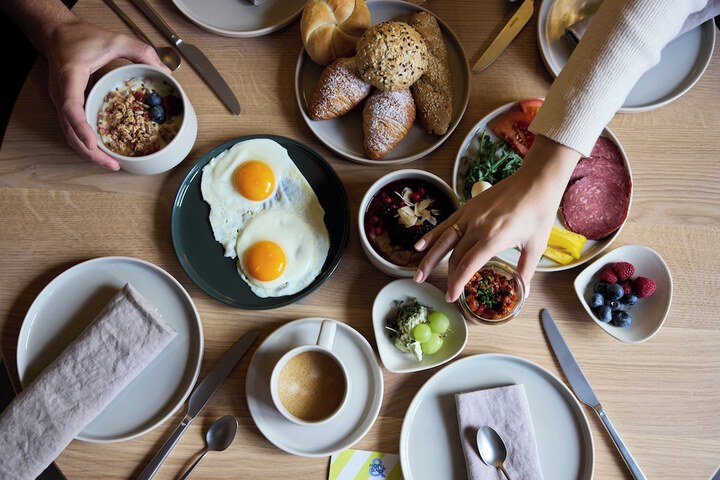 Breakfast/Coffee Service 49 of 75