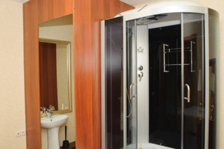 Room 16 of 65