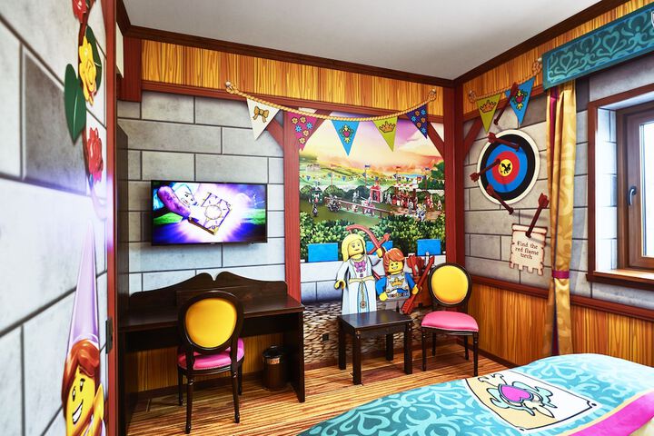 Room 8 of 54