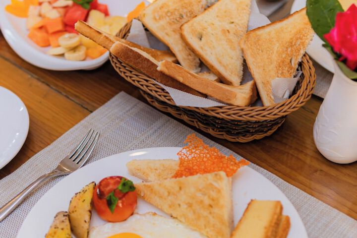 Breakfast/Coffee Service 72 of 112