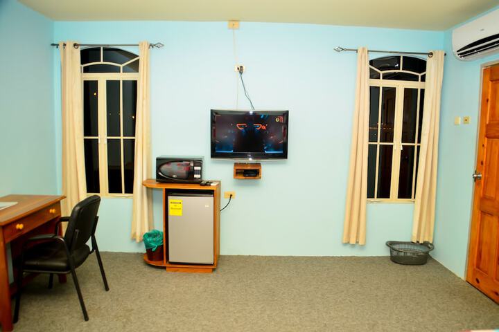 Room 9 of 19