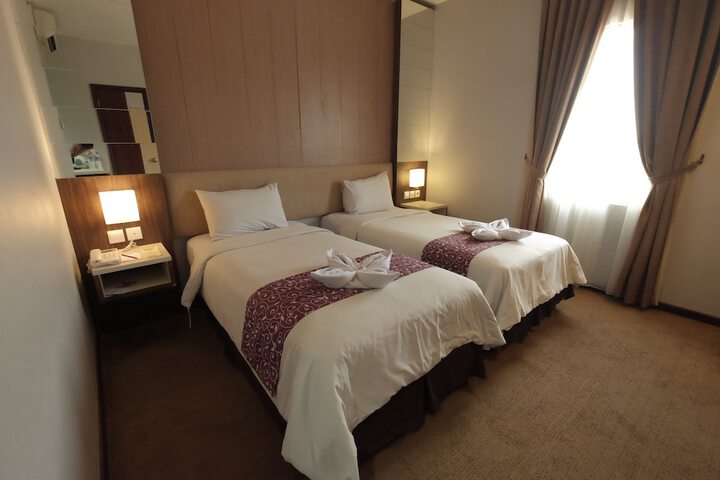 Room 8 of 55