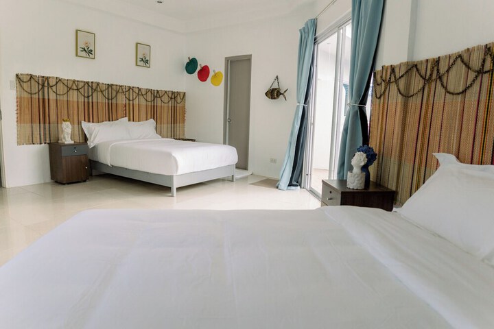Room 15 of 44