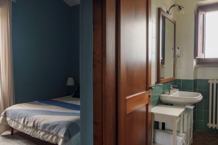 Room 20 of 32