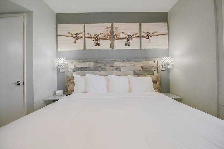 1 Bedroom Executive Suite King Bed (5 of 29)