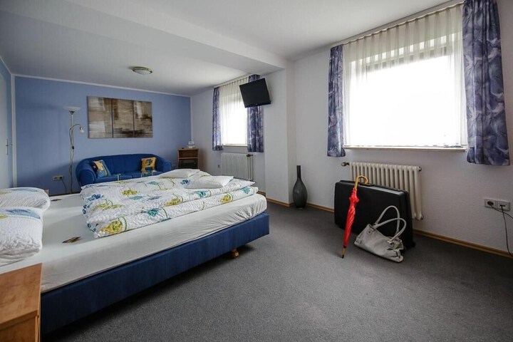 Room 19 of 37