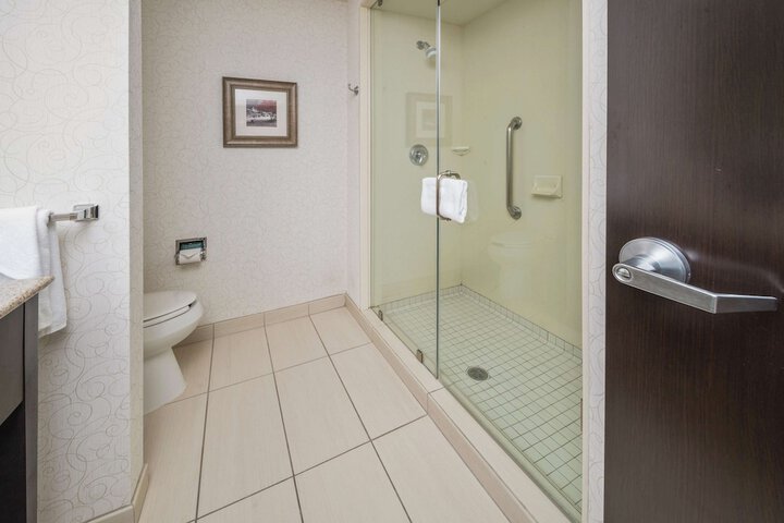 Bathroom shower