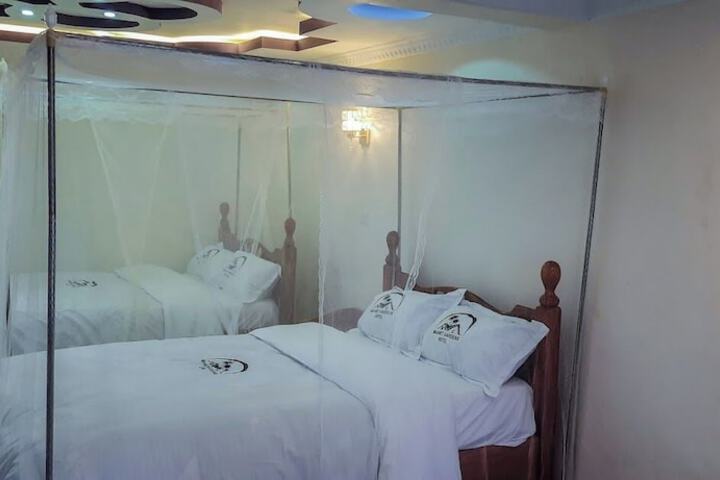 Room 8 of 31