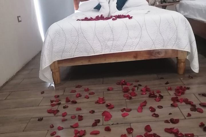 Room 3 of 9