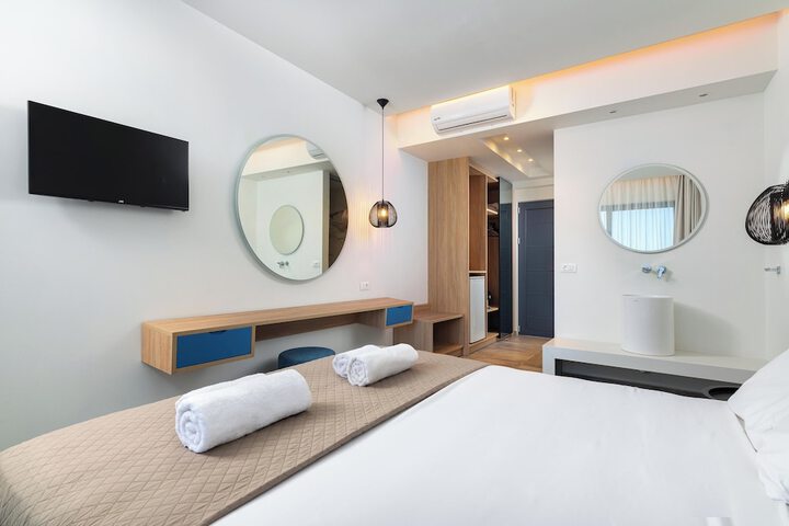 Room 9 of 57