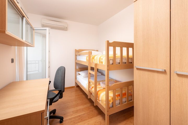 Room 6 of 54