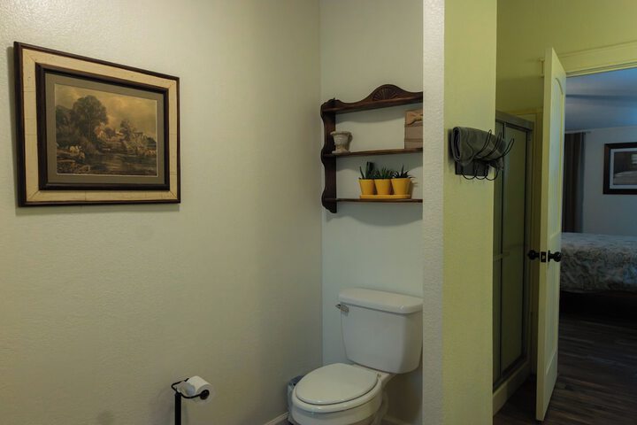 Room 801 of 917