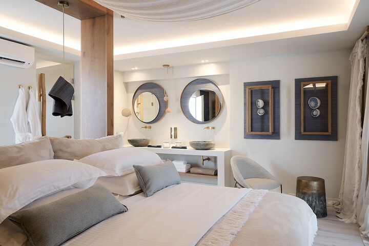 Room 65 of 184